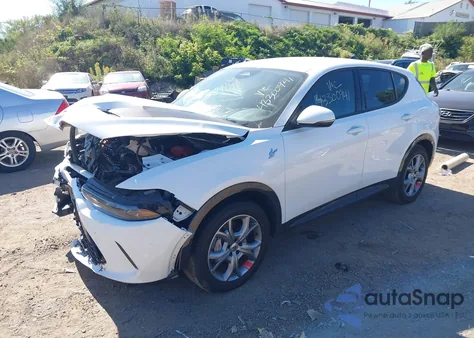 2024 Dodge Hornet R/T Eawd from USA, damaged, VIN ZACPDFCW1R3A31455